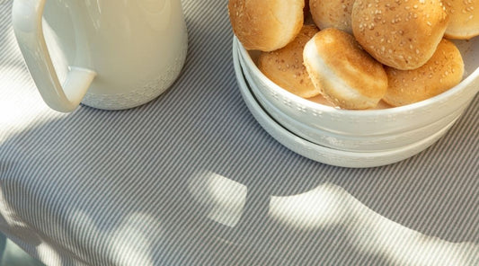 Desayunos con prisas en septiembre: manteles e individuales que te salvan la mañana