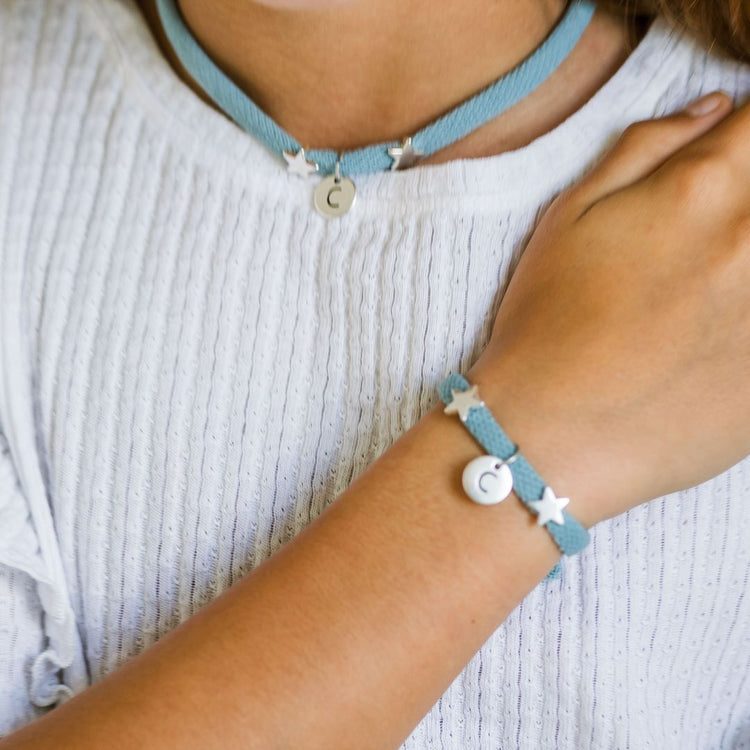 PULSERAS Y COLGANTES