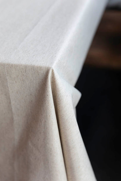 Mantel Nilo Beige Mantel reversible y antimanchas | Dos diseños en uno, repele líquidos y manchas