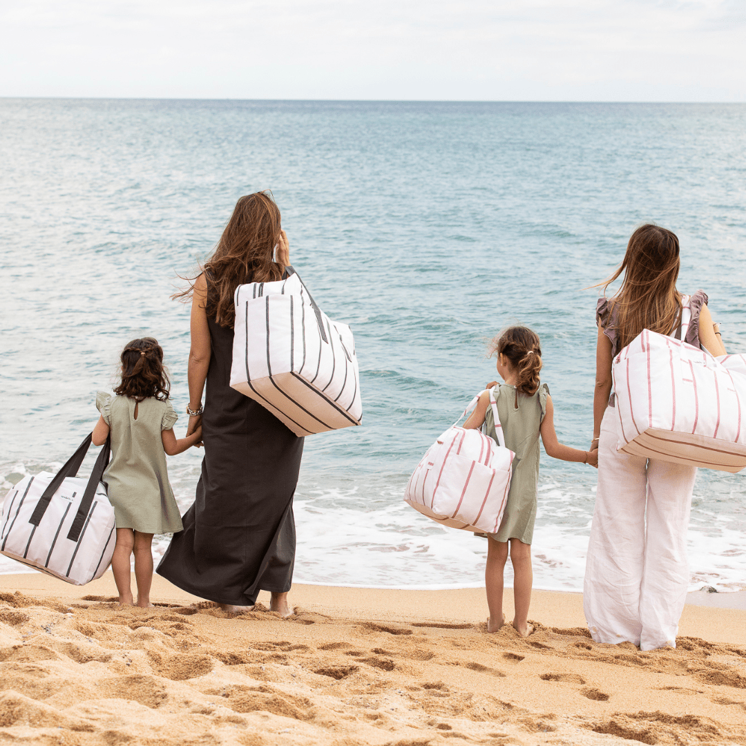 Pack Especial "A la playa igual que mamá" Pack MyBigBag Mamá e Hija | Bolsas de Playa Reversibles y Antimanchas