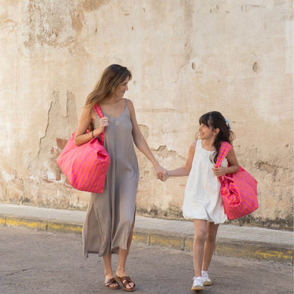 Pack Especial "A la playa igual que mamá" Pack MyBigBag Mamá e Hija | Bolsas de Playa Reversibles y Antimanchas